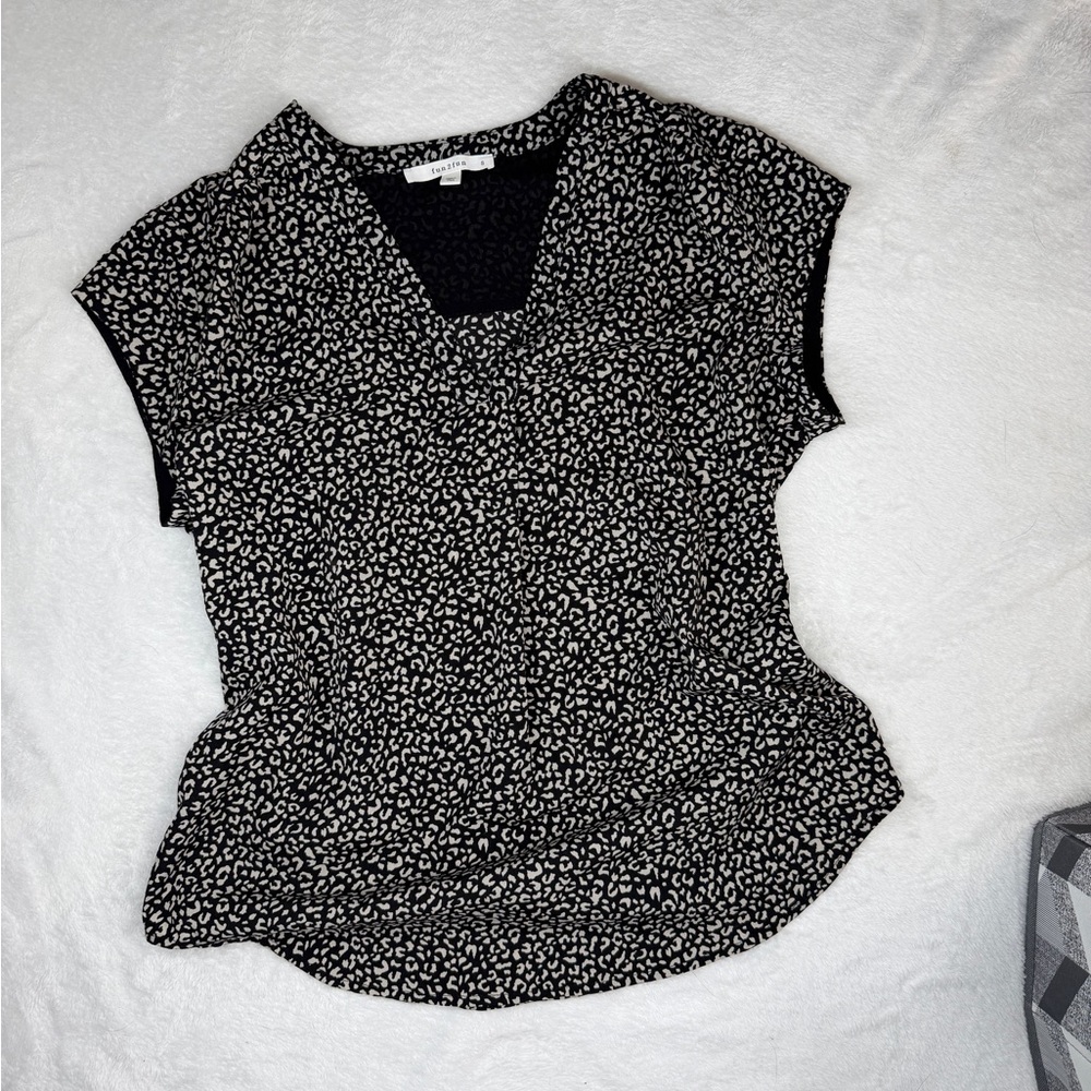 Black and White Leopard Print Top